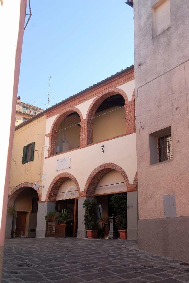 Le Logge Casa Vacanze Montepescali Exterior photo